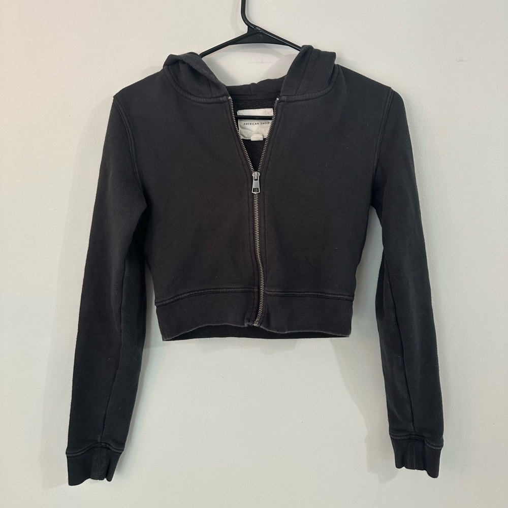 AE Outfitters zip up crop hoodie